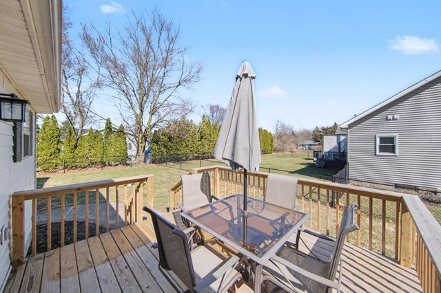 115 Sussex Place, Brooklyn, MI 49230