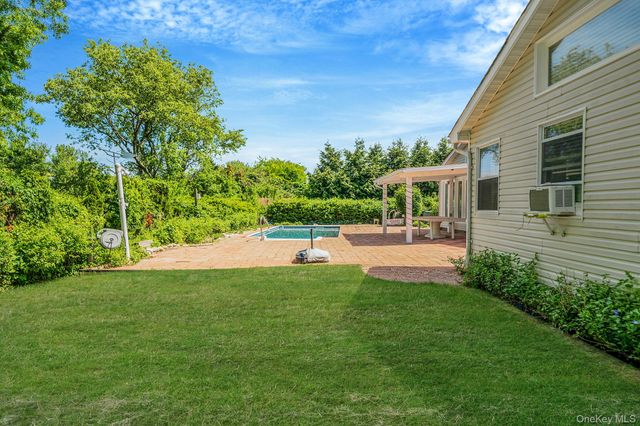 5 Tawny Pass, South Setauket, NY 11720