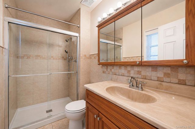 5 Tawny Pass, South Setauket, NY 11720