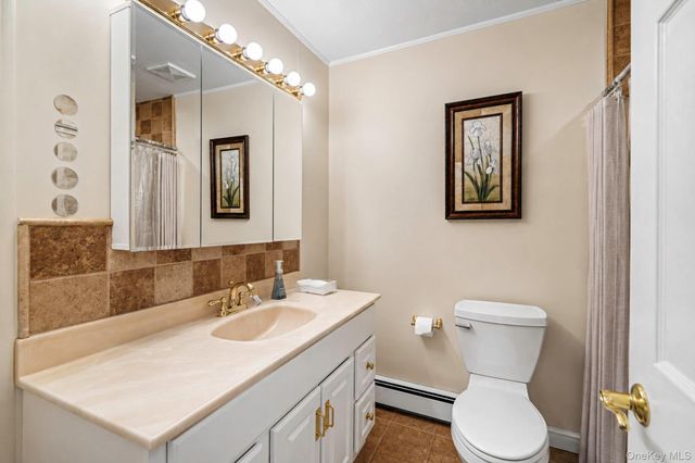5 Tawny Pass, South Setauket, NY 11720