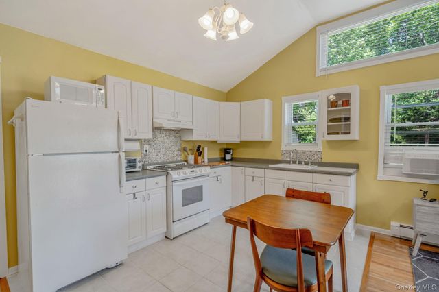 5 Tawny Pass, South Setauket, NY 11720