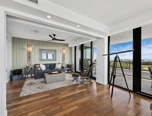 535 SANCTUARY DRIVE A603, Longboat Key, FL 34228