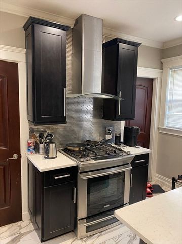 19 Pleasant St 1, Boston, MA 02125