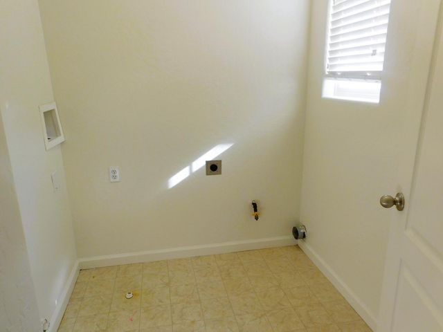 4355 W Artemisa Drive, Fresno, CA 93722