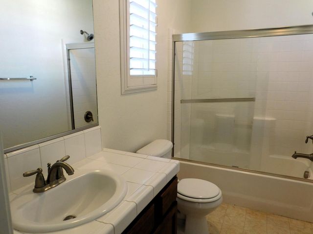 4355 W Artemisa Drive, Fresno, CA 93722