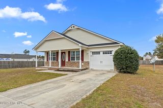 503 Hester Court, Richlands, NC 28574