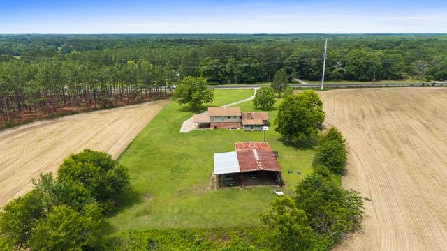 1785 S State Hwy 103, Slocomb, AL 36375