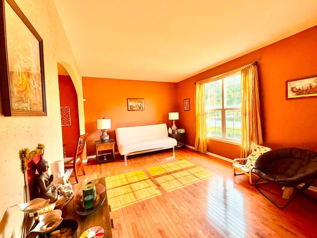 37061 N Bonnie Brae Road, Lake Villa, IL 60046