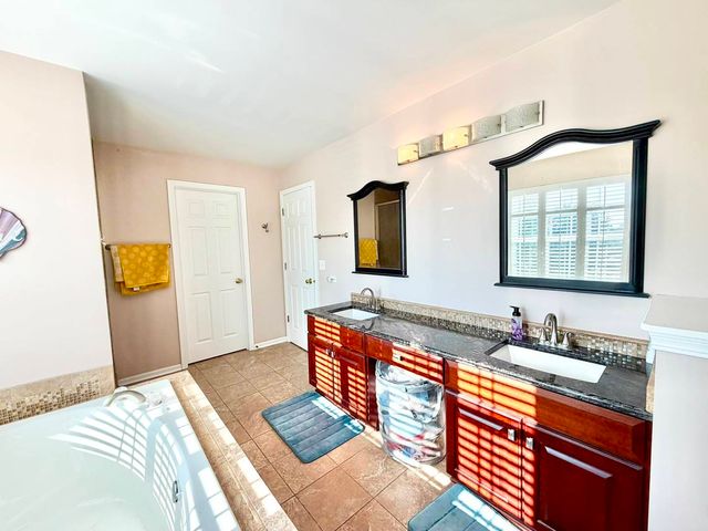 37061 N Bonnie Brae Road, Lake Villa, IL 60046
