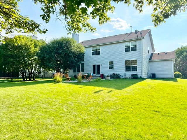 37061 N Bonnie Brae Road, Lake Villa, IL 60046