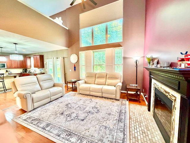 37061 N Bonnie Brae Road, Lake Villa, IL 60046