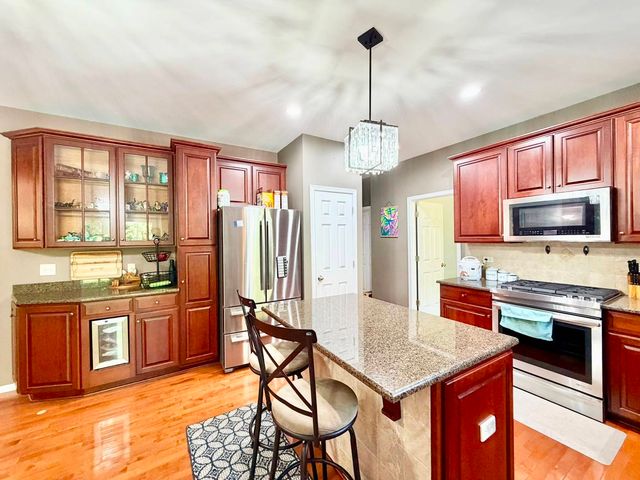 37061 N Bonnie Brae Road, Lake Villa, IL 60046