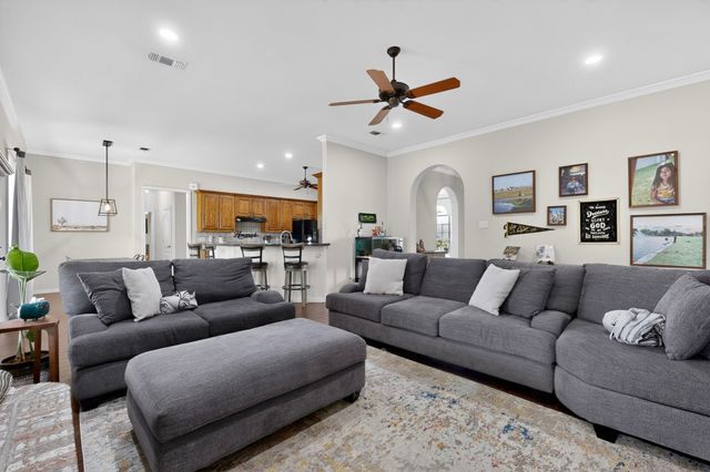 7011 Singleton Road, Midlothian, TX 76065