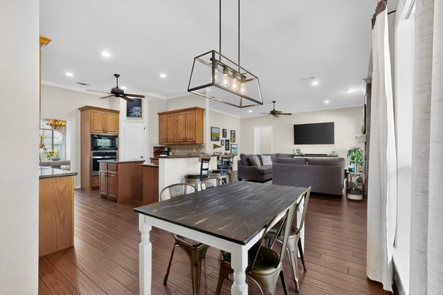 7011 Singleton Road, Midlothian, TX 76065