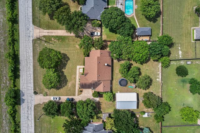 7011 Singleton Road, Midlothian, TX 76065