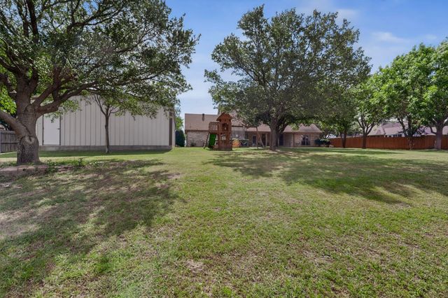 7011 Singleton Road, Midlothian, TX 76065