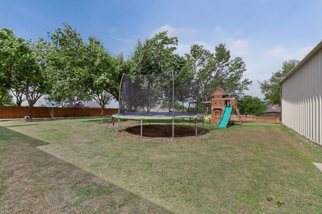 7011 Singleton Road, Midlothian, TX 76065