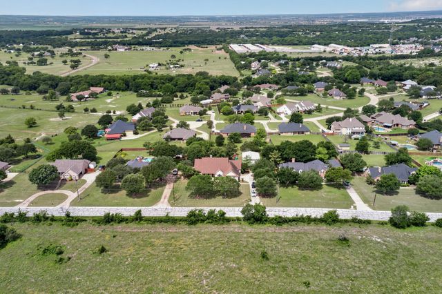 7011 Singleton Road, Midlothian, TX 76065