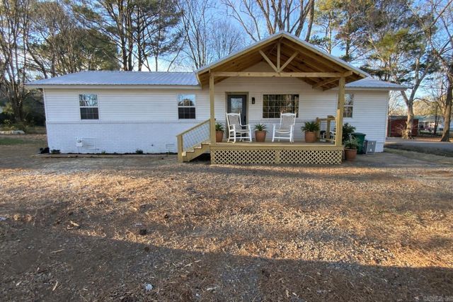 211 McKee Street, Pangburn, AR 72121