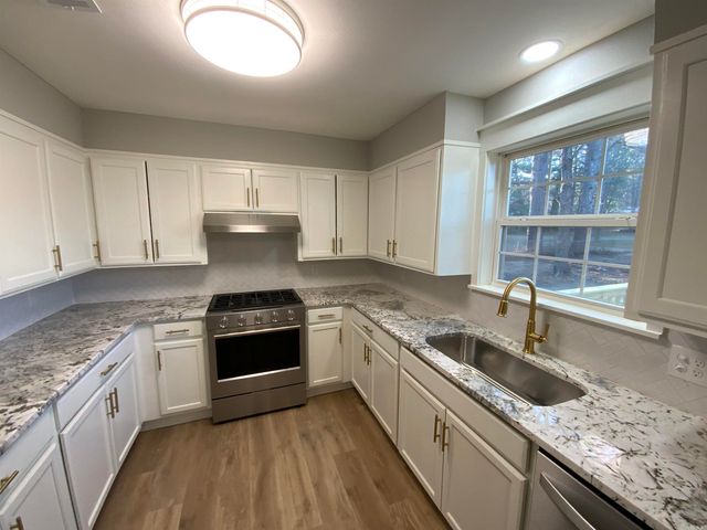 211 McKee Street, Pangburn, AR 72121