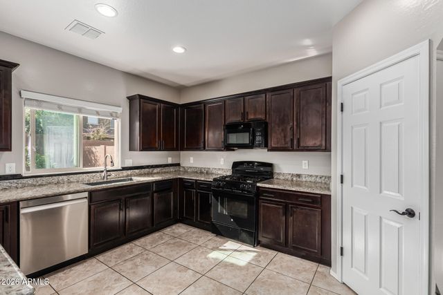 2415 E BRIGADIER Drive, Gilbert, AZ 85298
