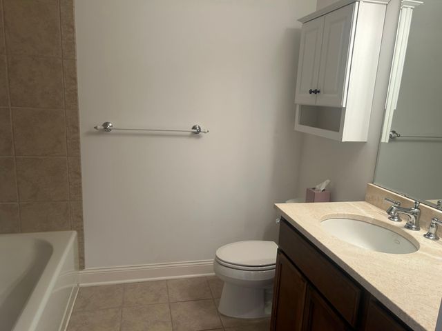 1320 Riverside Lane 200, Mendota Heights, MN 55118