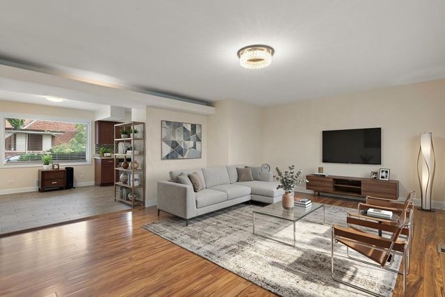 6756 N Keating Avenue, Lincolnwood, IL 60712