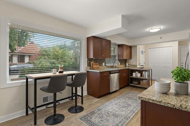 6756 N Keating Avenue, Lincolnwood, IL 60712