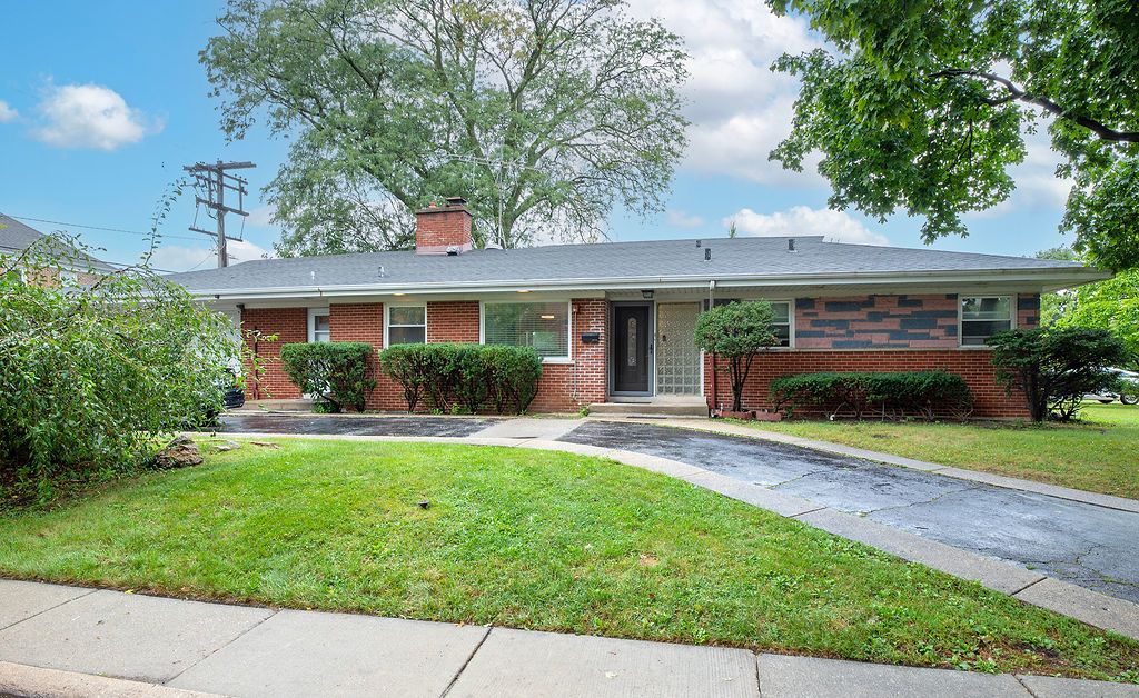 6756 N Keating Avenue, Lincolnwood, IL 60712