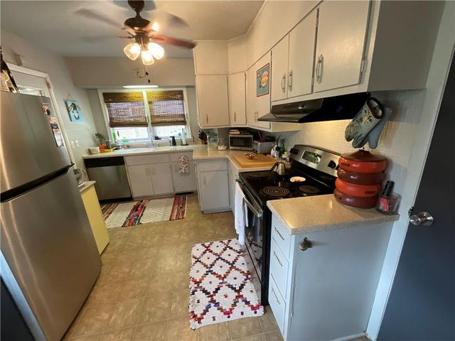 1834 S 16th Street, Kansas City, KS 66103