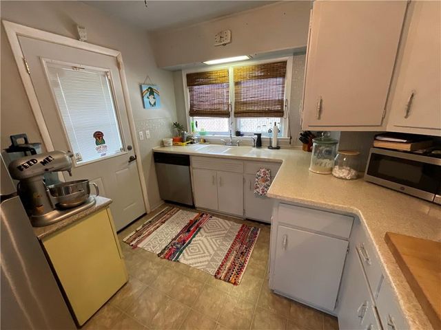 1834 S 16th Street, Kansas City, KS 66103