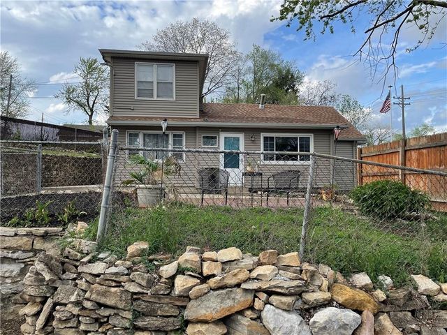 1834 S 16th Street, Kansas City, KS 66103