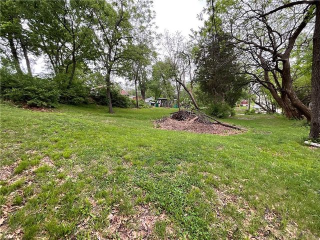 1834 S 16th Street, Kansas City, KS 66103