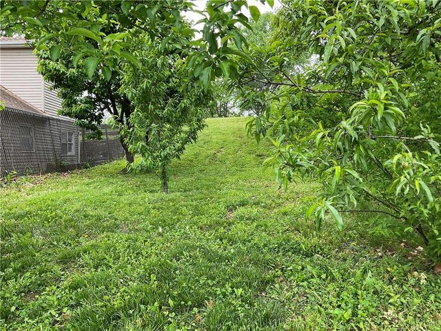 1834 S 16th Street, Kansas City, KS 66103
