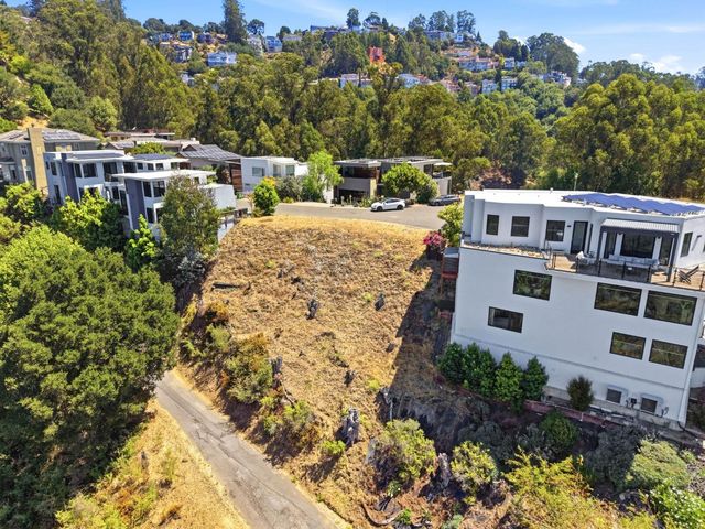21 Jewel Court, Oakland, CA 94611