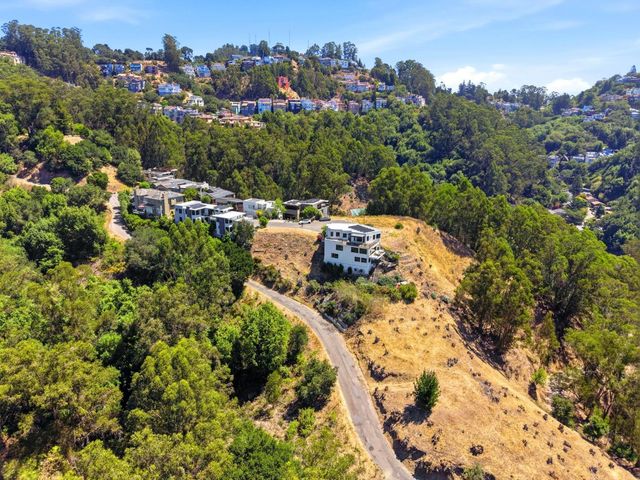 21 Jewel Court, Oakland, CA 94611
