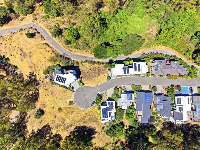 21 Jewel Court, Oakland, CA 94611