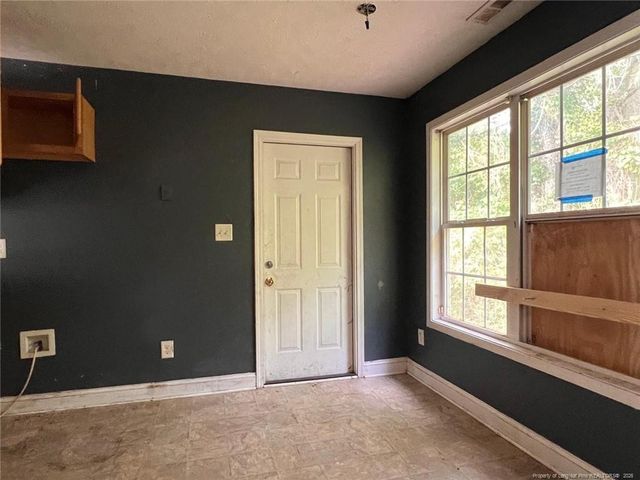 128 Copper Creek Drive, Raeford, NC 28376