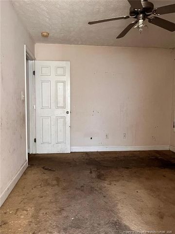 128 Copper Creek Drive, Raeford, NC 28376