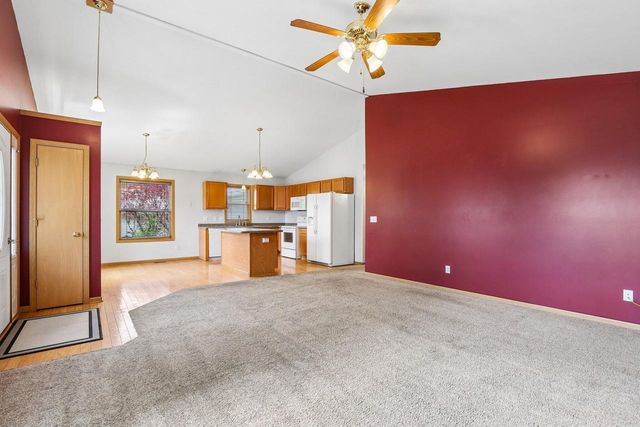 W5640 Babcock ROAD, Elkhorn, WI 53121