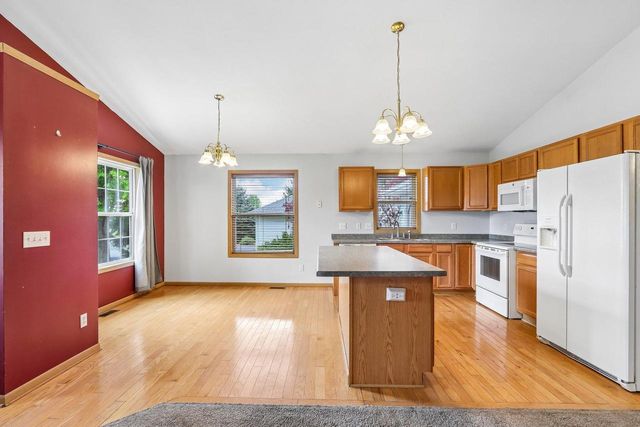 W5640 Babcock ROAD, Elkhorn, WI 53121