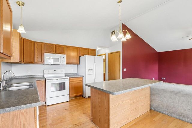 W5640 Babcock ROAD, Elkhorn, WI 53121