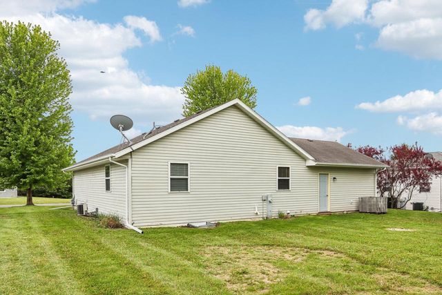 W5640 Babcock ROAD, Elkhorn, WI 53121
