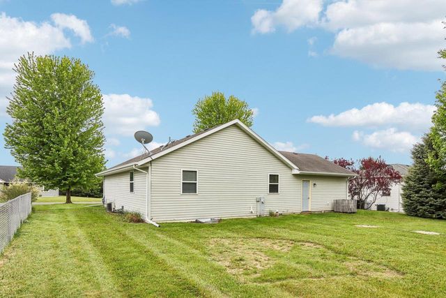W5640 Babcock ROAD, Elkhorn, WI 53121