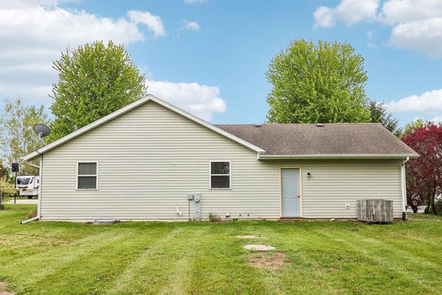 W5640 Babcock ROAD, Elkhorn, WI 53121
