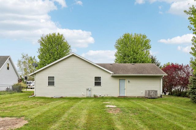 W5640 Babcock ROAD, Elkhorn, WI 53121