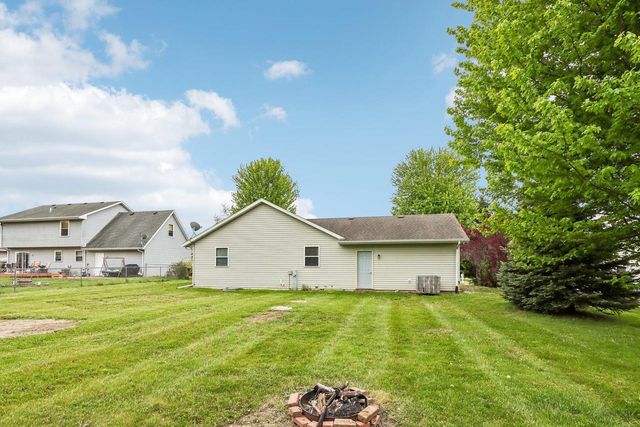 W5640 Babcock ROAD, Elkhorn, WI 53121