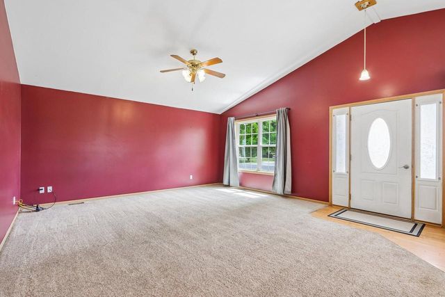 W5640 Babcock ROAD, Elkhorn, WI 53121