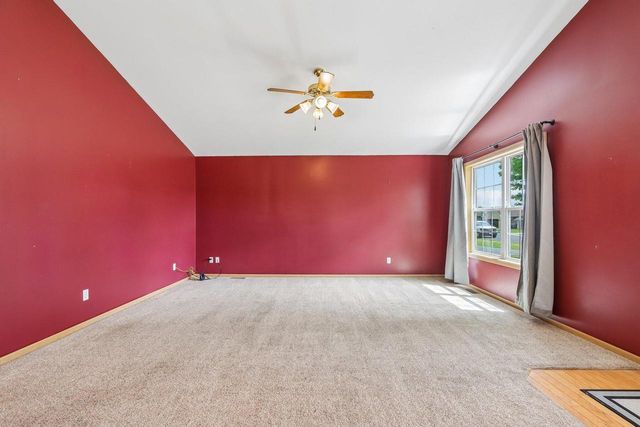 W5640 Babcock ROAD, Elkhorn, WI 53121