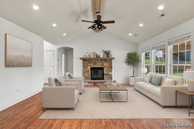 5001 STONE MOUNTAIN PKWY, Columbia, MO 65201
